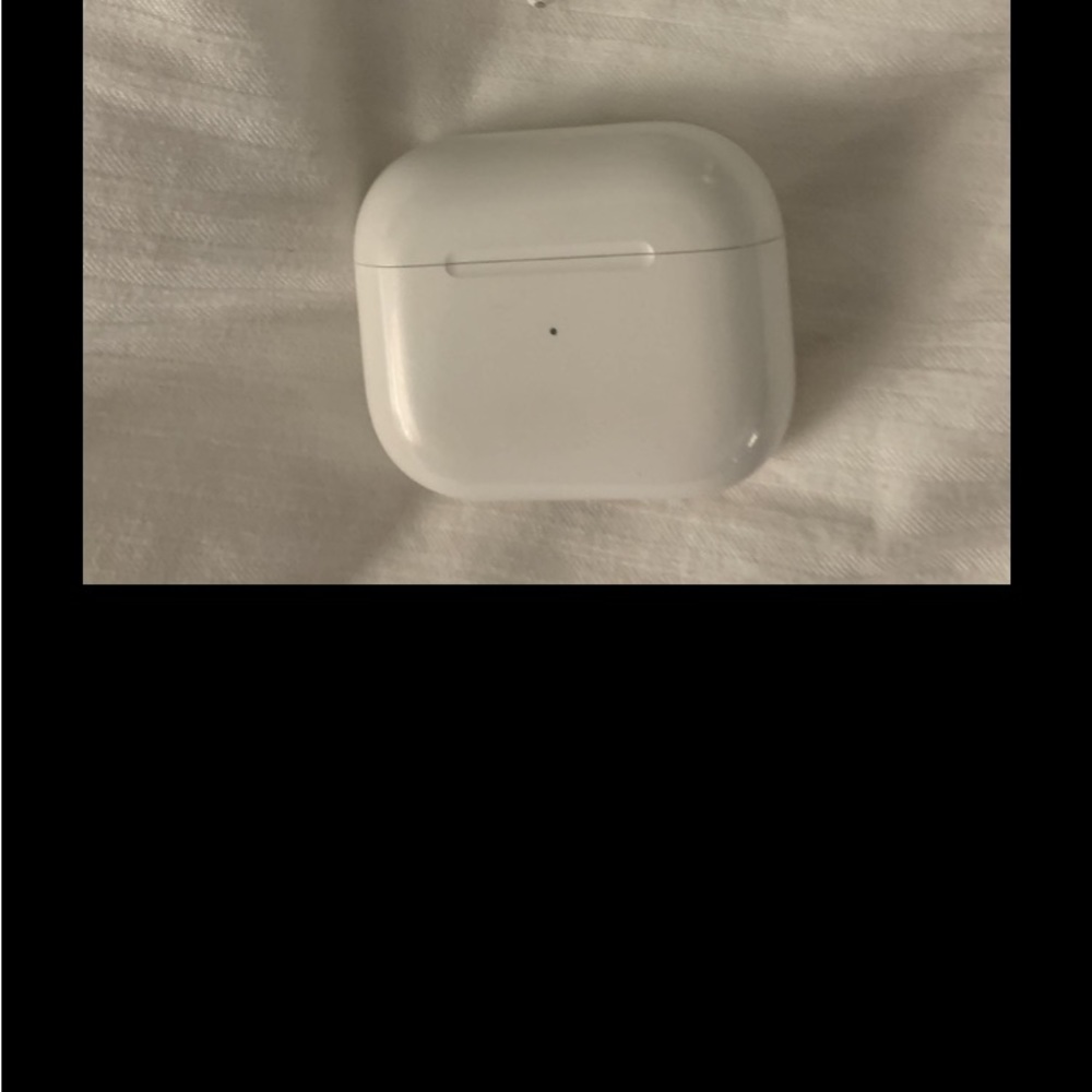 Air Pod Lightning Charging Case